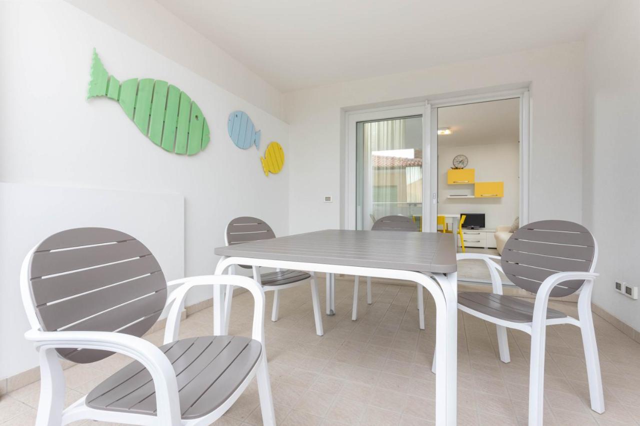 Blu Indaco Villa Elsa Lignano Sabbiadoro Exterior foto