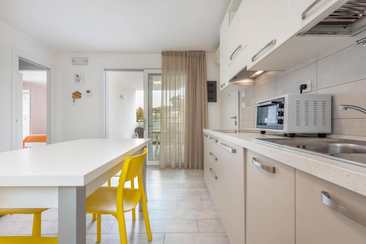 Blu Indaco Villa Elsa Lignano Sabbiadoro Exterior foto